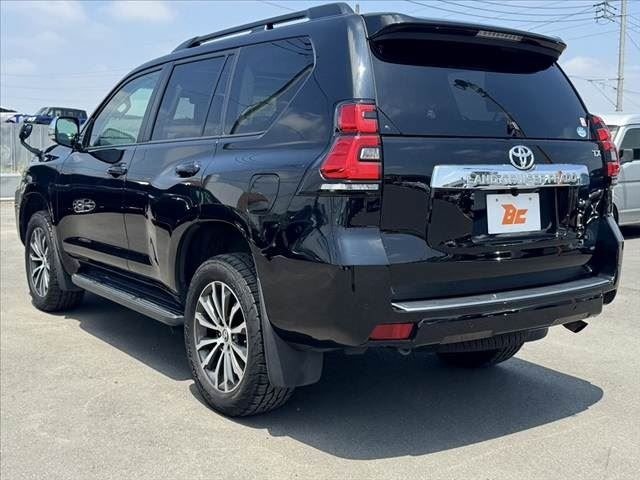 TOYOTA LAND CRUISER TXL view 6
