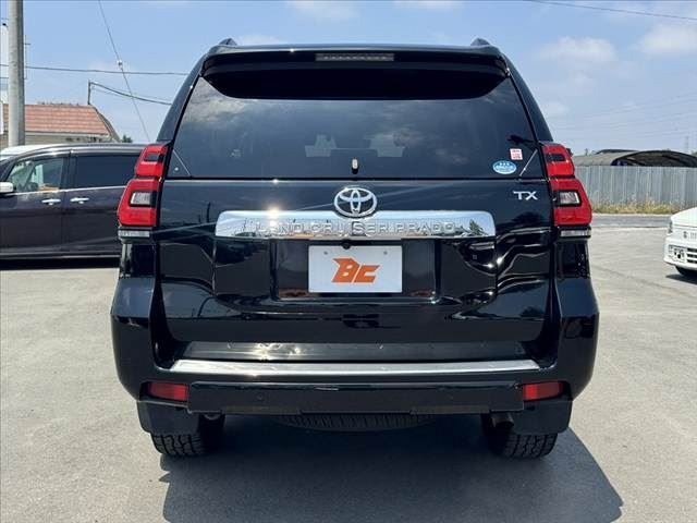 TOYOTA LAND CRUISER TXL view 8