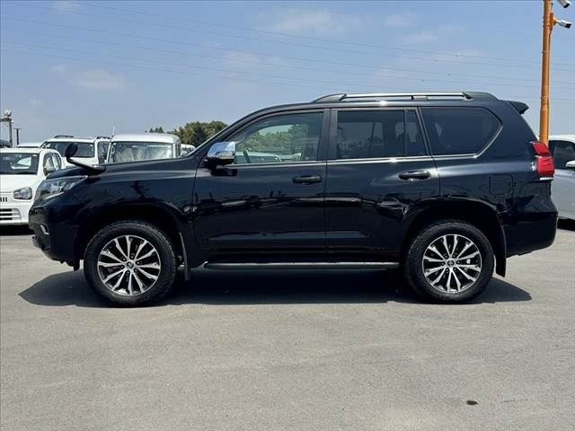 TOYOTA LAND CRUISER TXL view 4