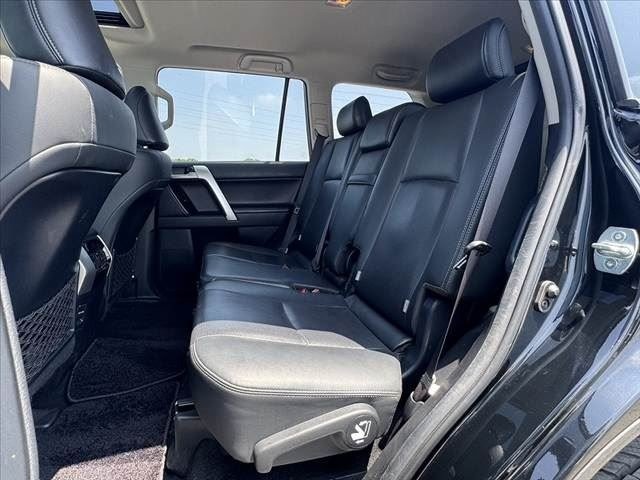 TOYOTA LAND CRUISER TXL view 11