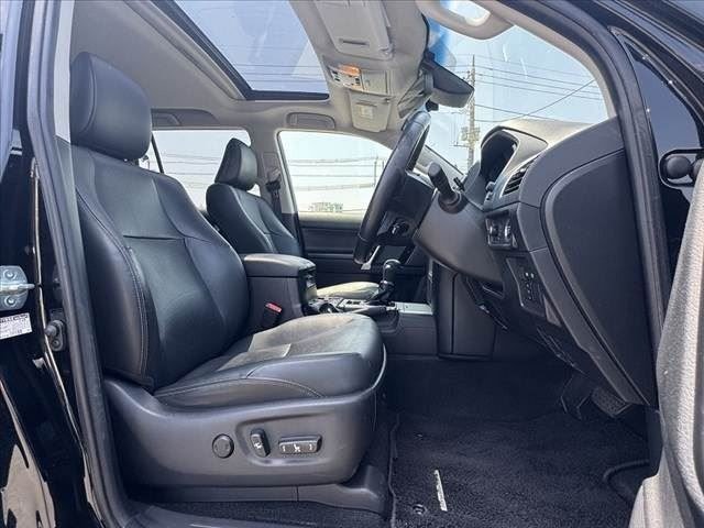 TOYOTA LAND CRUISER TXL view 9