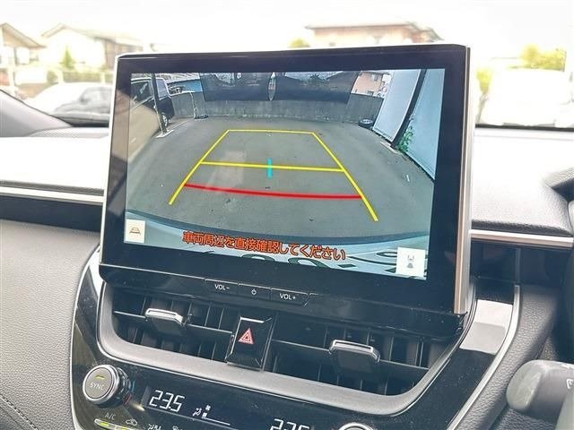 TOYOTA COROLLA CROSS HYBRID Z view 8