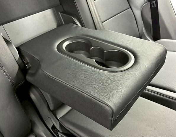 PORSCHE CAYYENE Base grade view 13