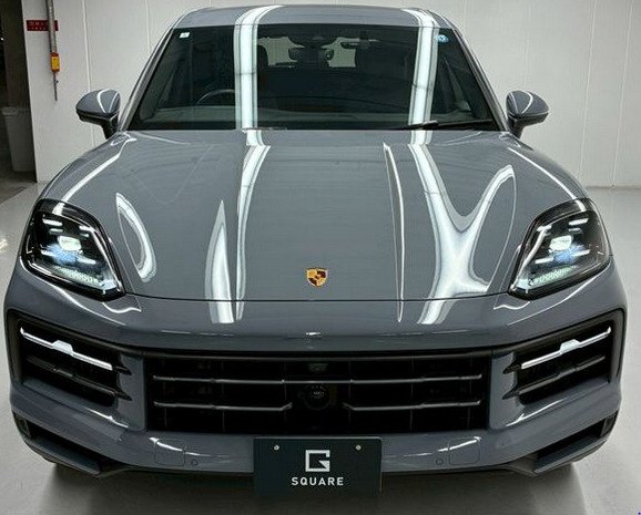 PORSCHE CAYYENE Base grade view 2