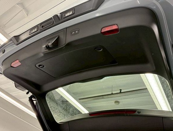 PORSCHE CAYYENE Base grade view 10
