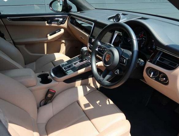 PORSCHE MACAN GTS PDK RESERVED view 12