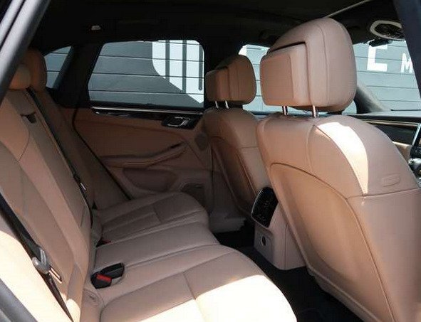 PORSCHE MACAN GTS PDK RESERVED view 14