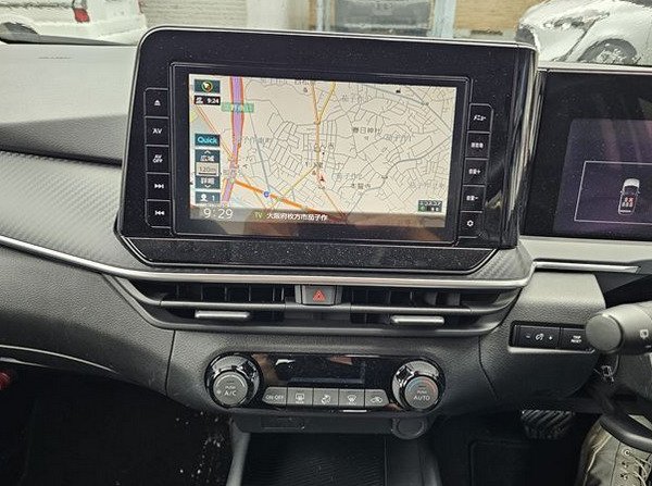 NISSAN NOTE X E POWER view 11